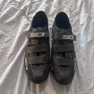 Sleek Black SIDI Men's Athletic Shoes